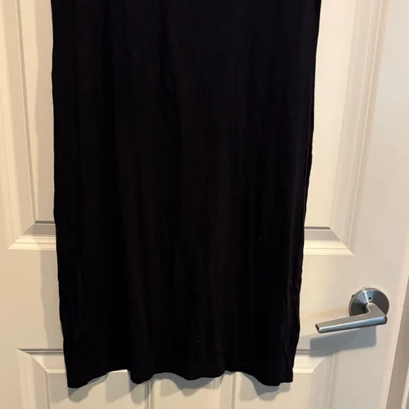 Daily Ritual Classic Black Tee - Picture 4 of 10